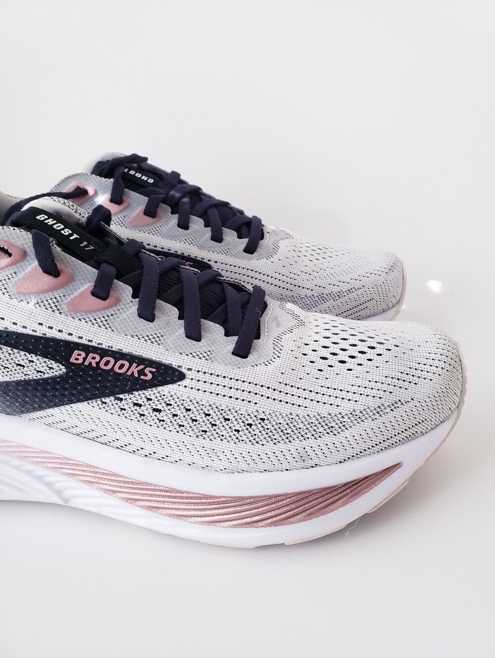 Brooks Ghost 17 Women's Running Shoes White Black Rose Gold - Picture 4 of 16